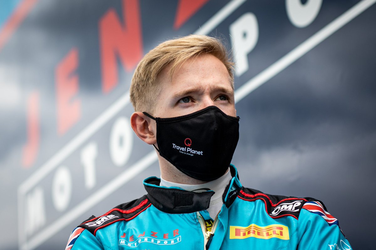 Happy New Year! Hope you all have a great 2022🤙🏻🎉