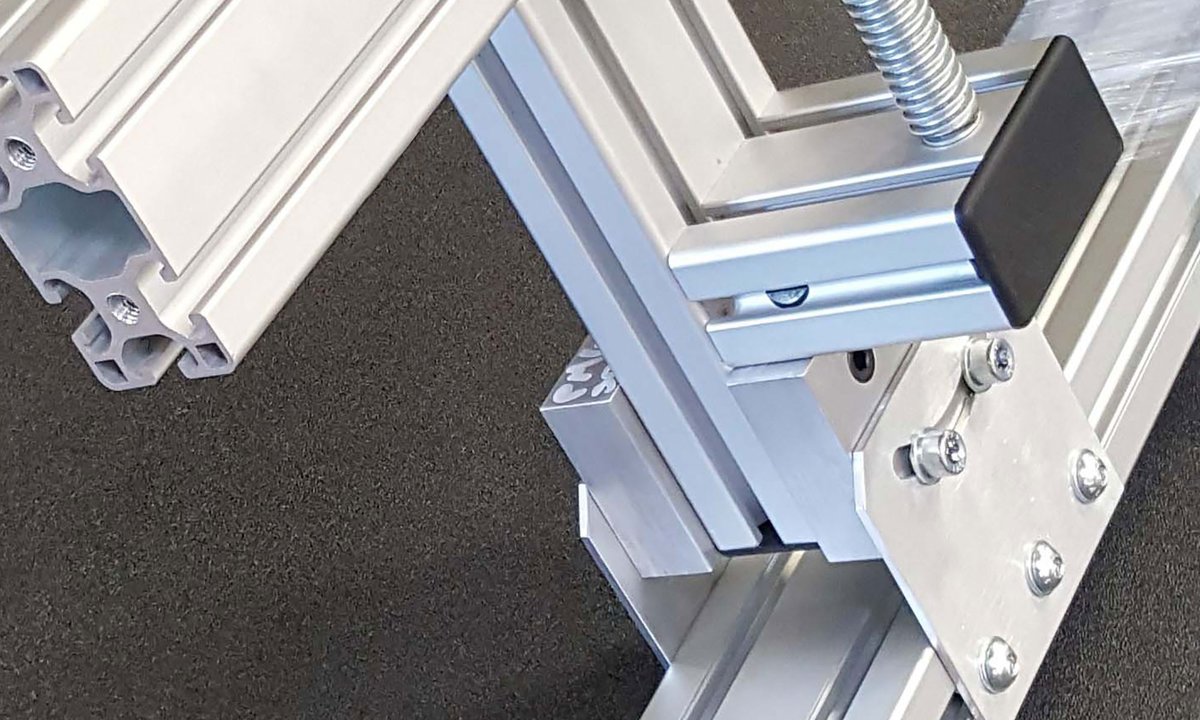 FramingTech's tweet image. Please enjoy our last blog of the year, “Ties That Bind: How Connectors Unleash the Genius of T-slot Aluminum Profiles.”
Wishing our friends and followers a safe, happy, and healthy New Year!
ow.ly/CxxH50Hlr25