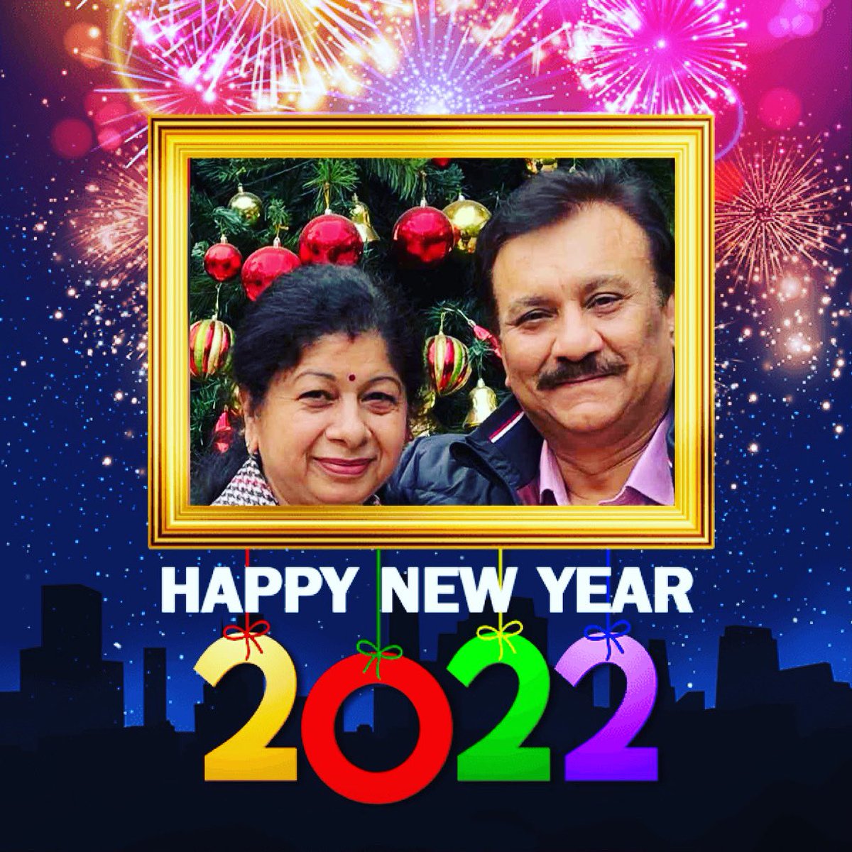 rakeh1515's tweet photo. *May New Year  2022 is packed full of virus-free hugs and wonderful times for EVERYONE ! Wishing you a very joyful New Year  and hope that the new year brings your family much happiness and prosperity. * 🎊🎊🎊🥳🥳���🎉🌹🌹🌹🌺🌺🌺🌸🌸*_SAVITARAKESH. *_ https://t.co/F0xulcu8GH