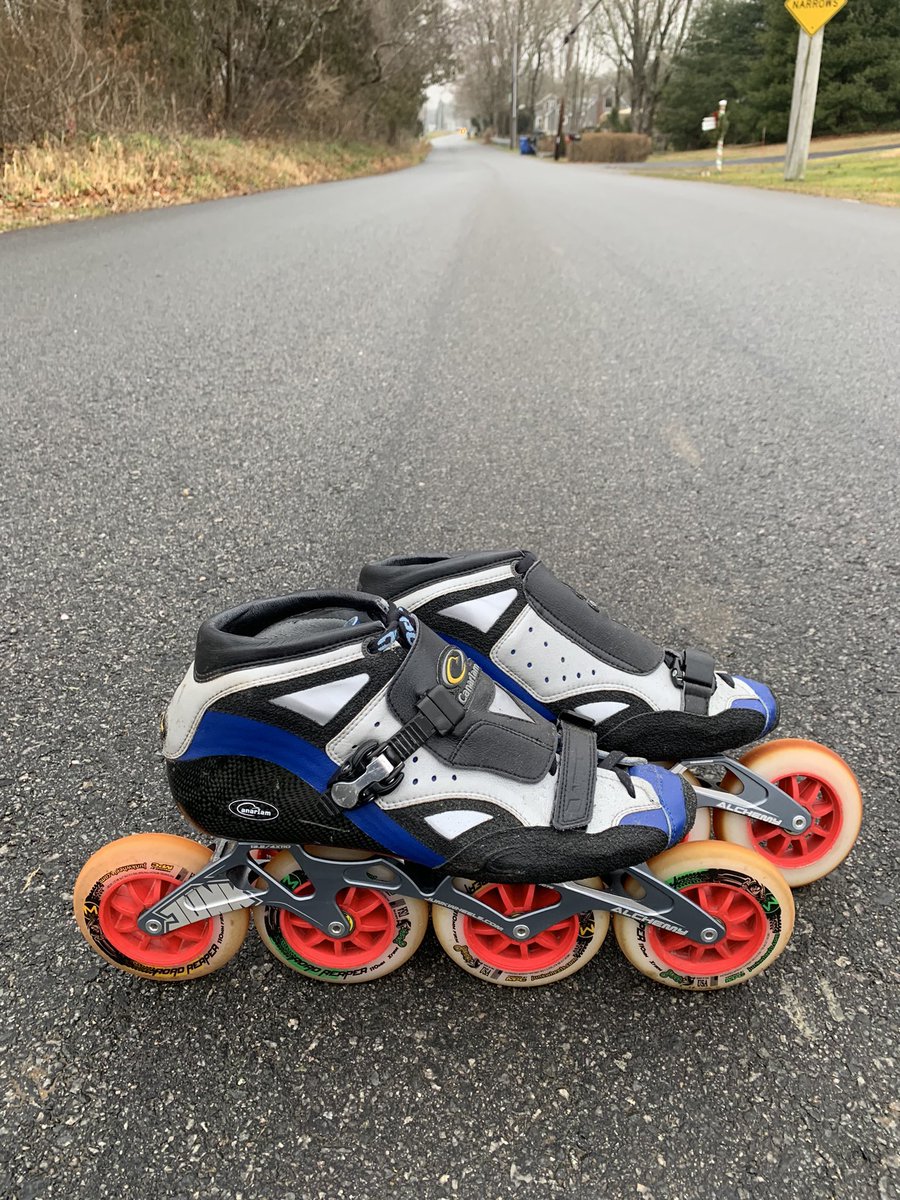 RevKeithM's tweet image. Skated all 31 days of December. Sort of like the mailman…through the cold, wind, rain, puddles and even a couple inches of snow. #inlineskating #canariam #roadreaperwheels #junkskates #skatesonloan #NewEngland #RhodeIsland #southcountyrollerbladeclub