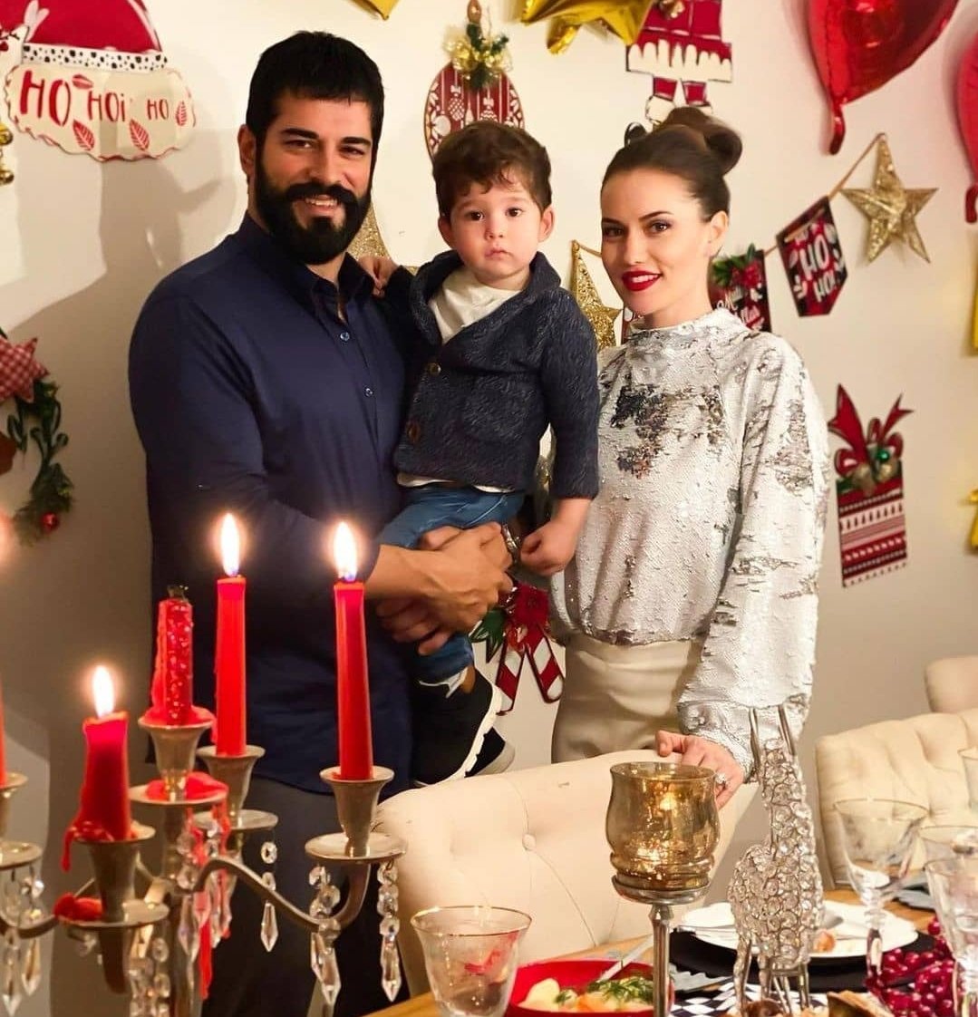 I wish everyone a happy new year, with health, love, blessing in everyone's hearts !!💜🌷💫 
#burakozcivit ⭐ #FahriyeEvcen  #buraközçivit