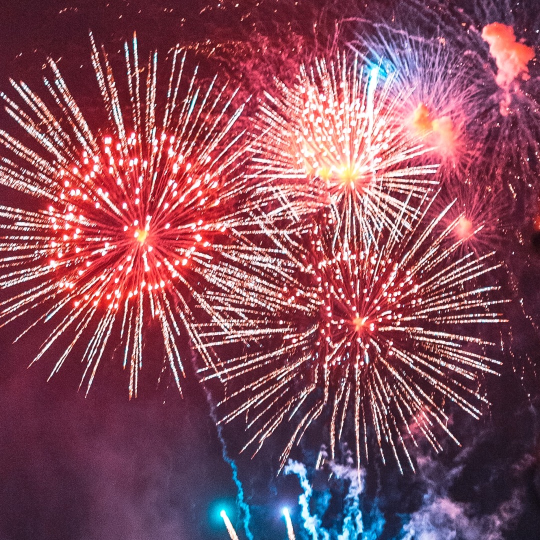 Gene_Savvy's tweet photo. NYE fireworks or somebody's head exploding when they realize understanding EVERY VARIANT in EVERY GENE is possible with #GeneSavvy?

#GetSavvy #Genes #PersonalizedHealth #HappyHolidays https://t.co/f35vaCV3RJ