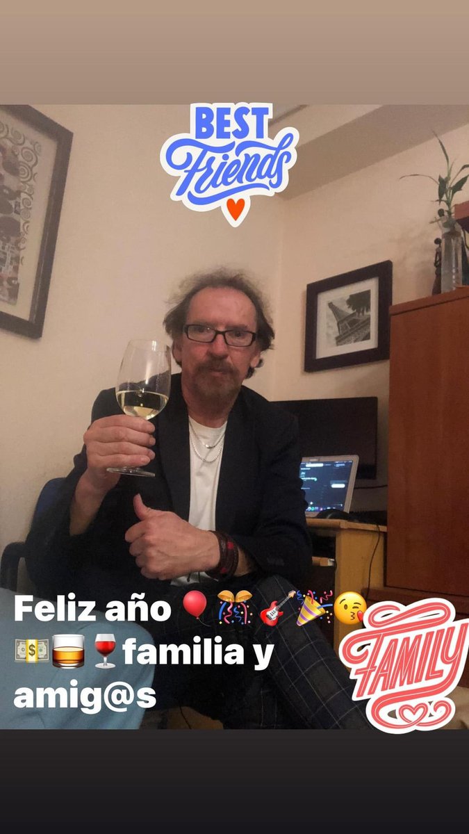 Happy new year everybody 🥃🍻🎸🎊🎈🎉🍾❤️🎁🎂💵