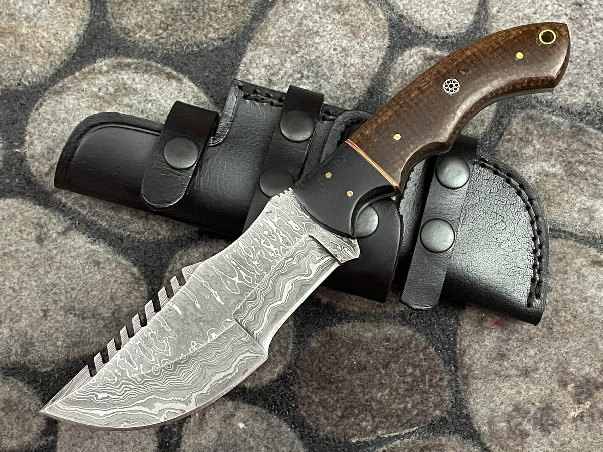 KnivesOutCanada's tweet photo. https://t.co/al3p4FWsPw

KOC 5036 Handmade Damascus Steel Hunting Tracker Knife

#hunting #fishing #survival #KnivesOut #knivesoutcanada #tracker #trackerknife #damascussteel #handmade #camping #tools #edc https://t.co/UyFTZ7n5Y8