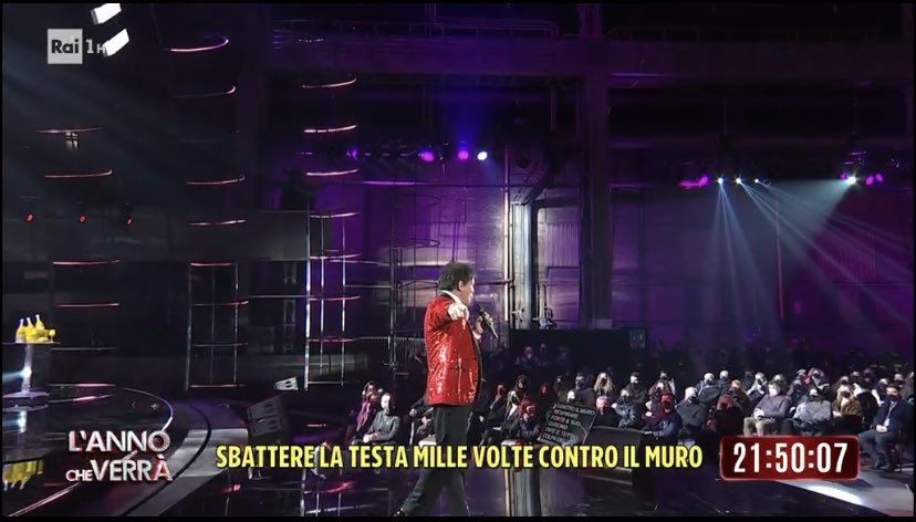 nonlosoioboh's tweet photo. #LAnnoCheVerrà 
“Quali sono i tuoi programmi per Capodanno?”
Io: https://t.co/Unt0WKgL6l