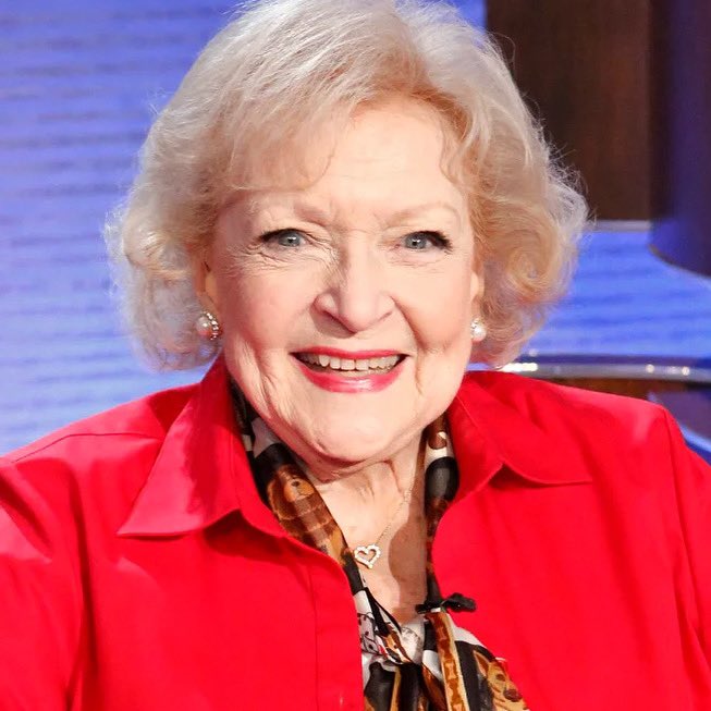 FilmSei's tweet photo. R.I.P. Betty White

#rip #ripbettywhite #bettywhite https://t.co/hyyMPKnvTx