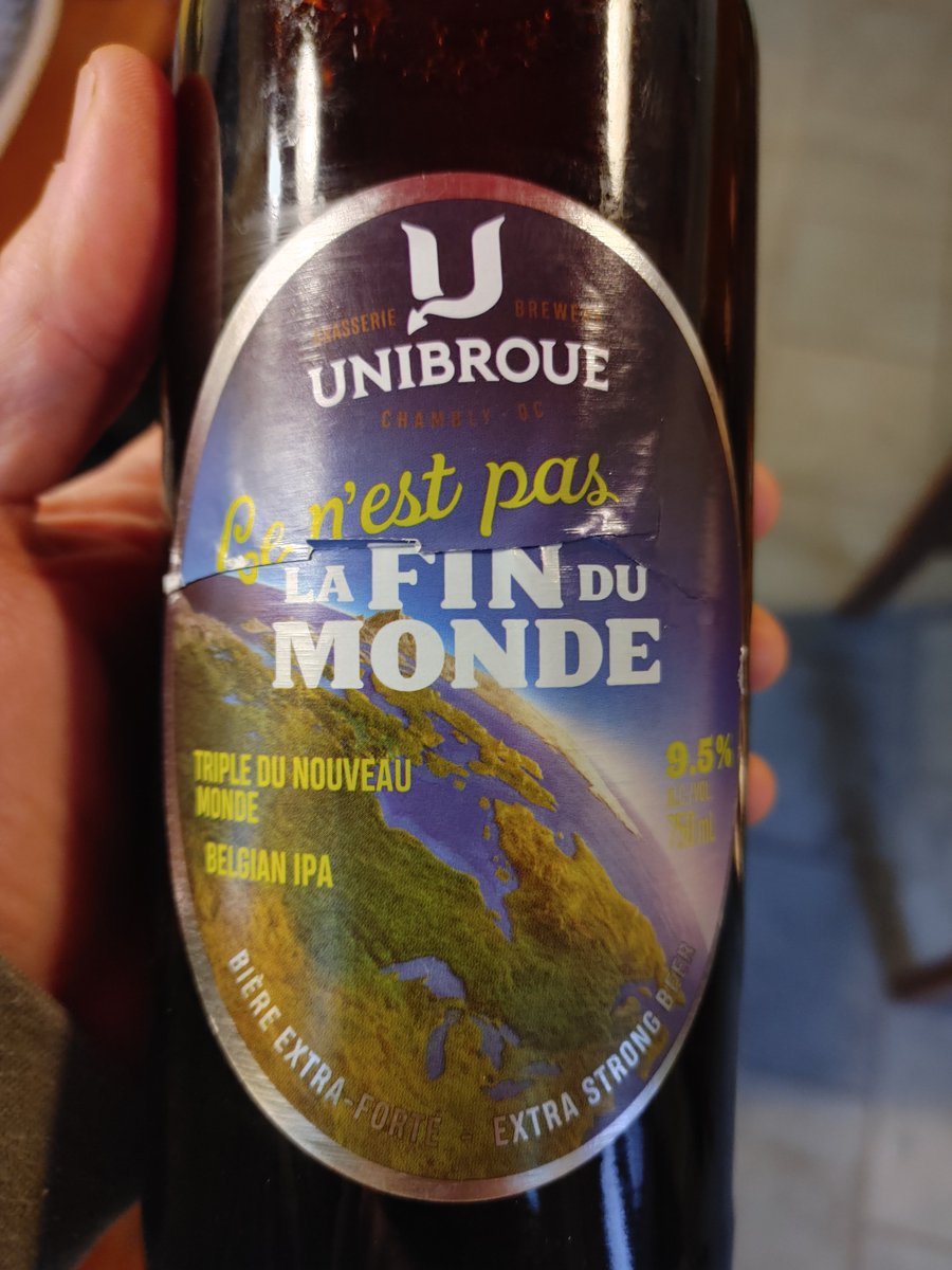 WD_Clarke's tweet photo. Tomorrow may be Dryuary, bien sûr, mais ce soir, mes amis?
Ce n'est pas la fin du monde! https://t.co/GUdKkGmydt