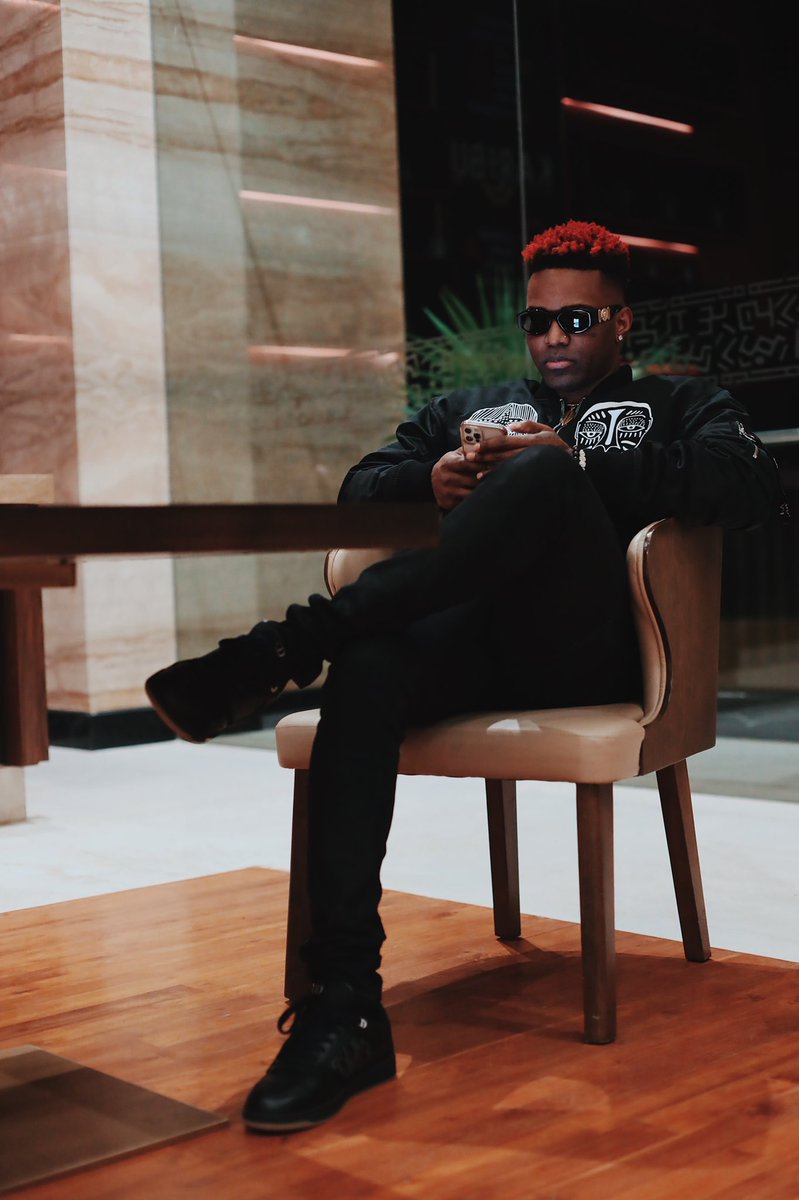 konshens's tweet image. Best wishes to all for 2022🙏💪🏾