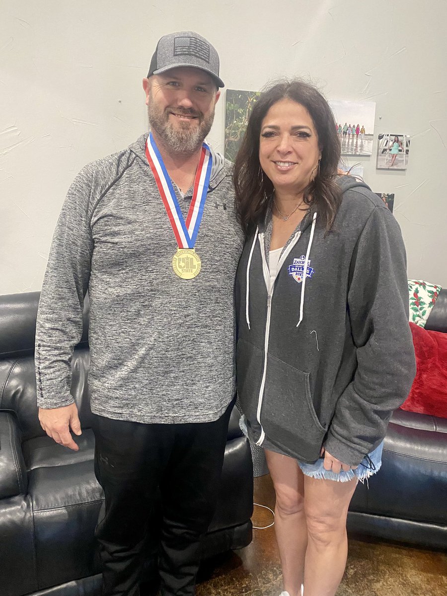 Coach Brian Barnett tweet media