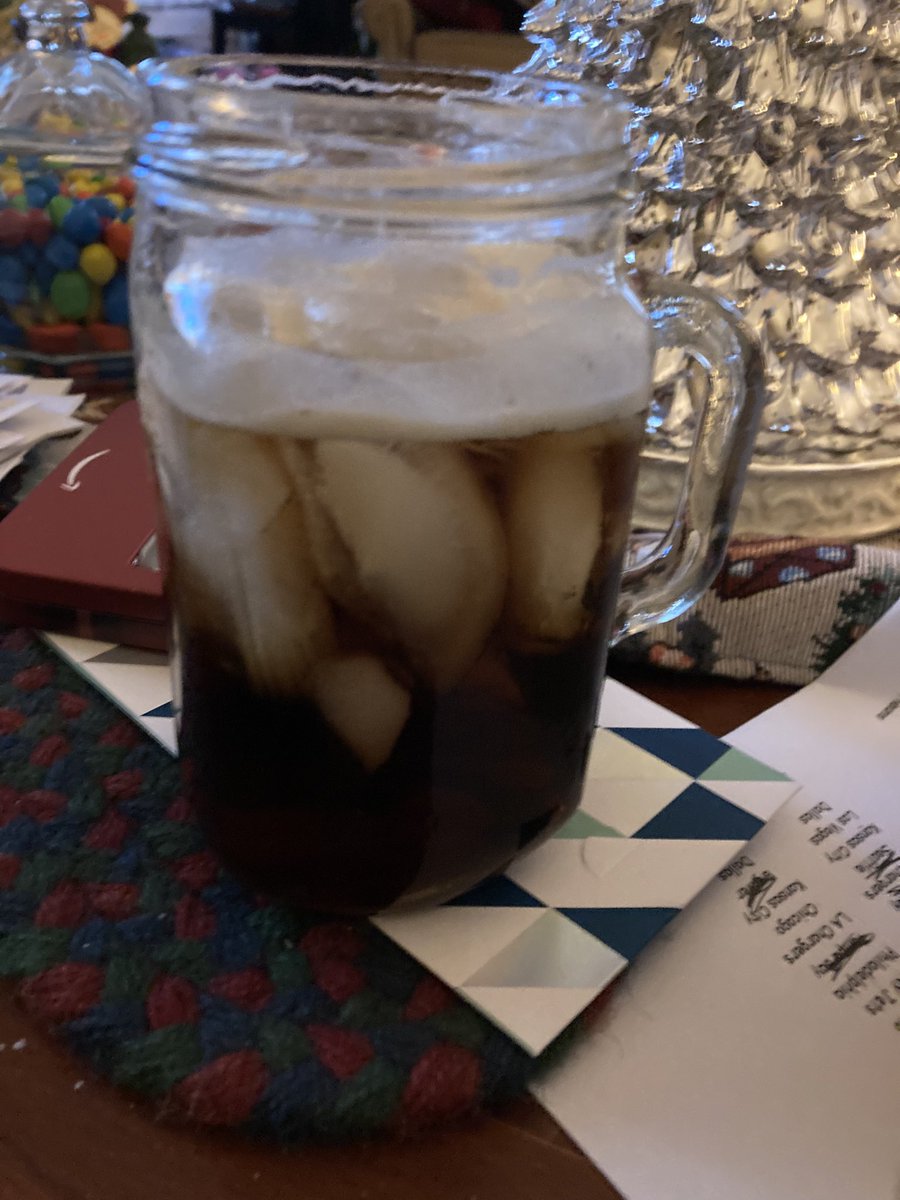 ByJayClemons's tweet photo. It’s Whiskey O’Clock in the #Clemons household right now … #HappyNewYear!!!! #CollegeFootballPlayoff 🎉🔥🏈🥂🥃🇺🇸 https://t.co/Z9h5BarIF1