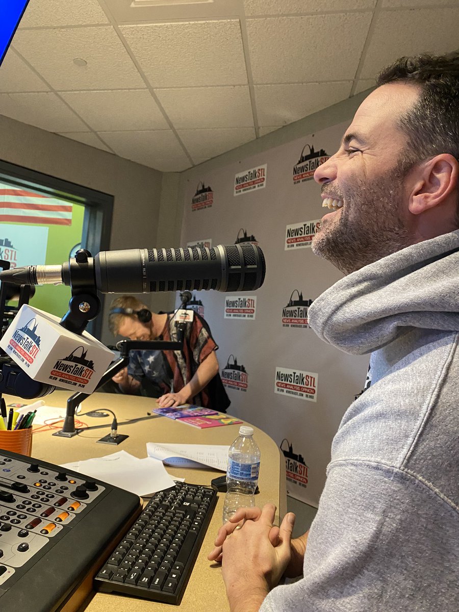 NewstalkSTL's tweet photo. Do you want to know the secrets of beating the claw machine? @brimck_ shares SOME secrets about defeating it. Get his book to figure out all the details! https://t.co/ORSj5zOQPJ