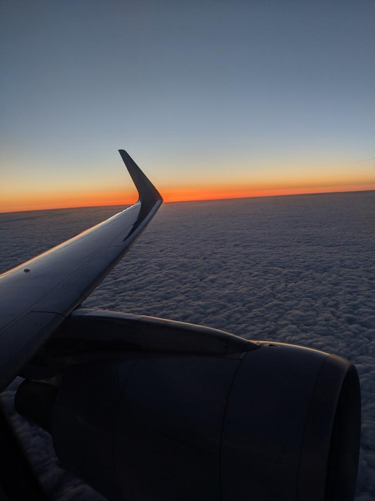 aerospaceLogan's tweet photo. As the sun sets on another year, one last #wingfriday as we look towards 2022 #AvGeek https://t.co/48oZKNca4S