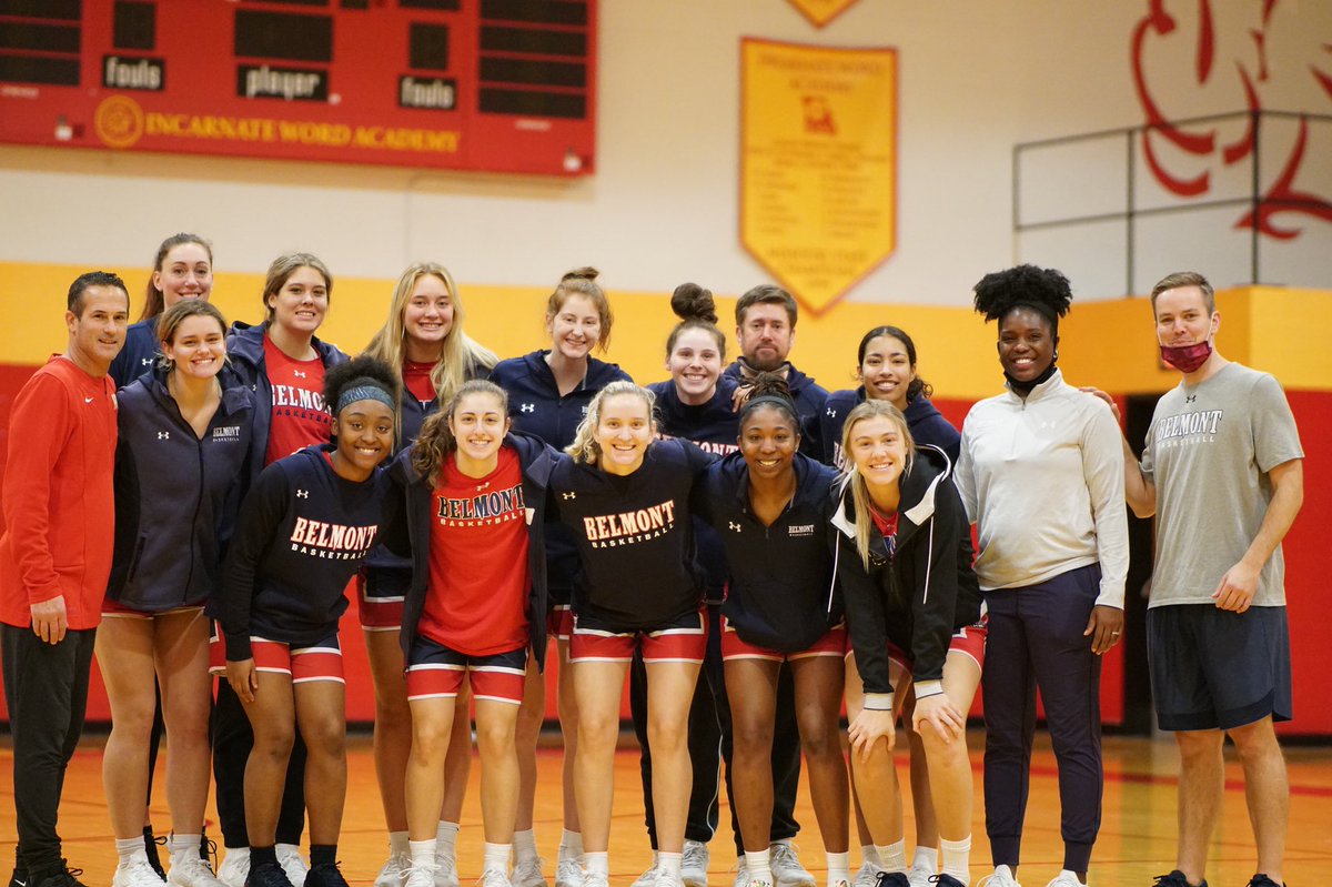 BelmontWBB's tweet photo. So great to practice at @iwa_hoops today! Fun seeing @kikibritz ‘s name on THREE state championship banners!!! Special thanks to @DanRolfes for the hospitality!!! https://t.co/eQzwglLFqV