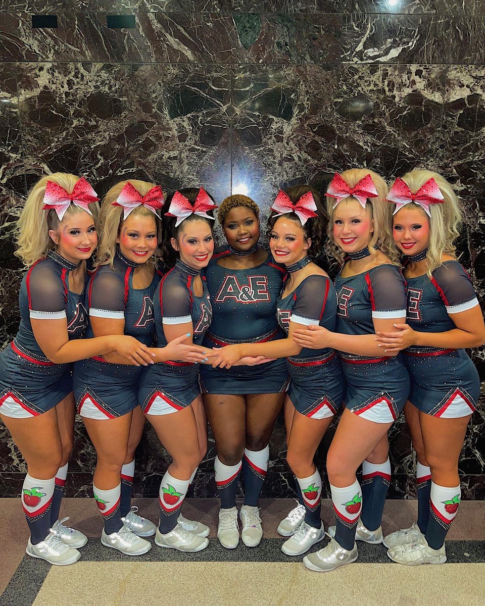 caraxlaine's tweet photo. this team>>>>>>> https://t.co/mCsyMLm45a