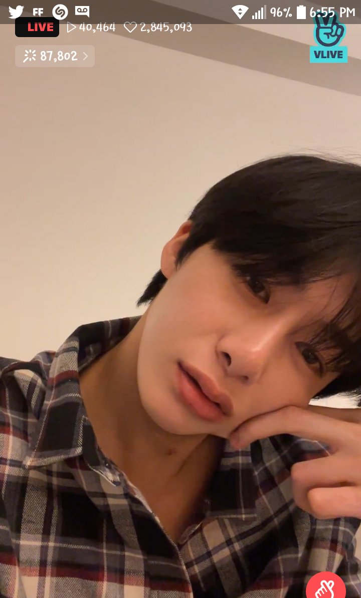 Janary_115's tweet photo. Fotos del Vlive de Mi Wonnie💜. #MONSTA_X #monstax #MONBEBE #HyungWon #wonnie #VLIVE #idol #bias #mx #mbb #Si https://t.co/WxlSNk8NyW