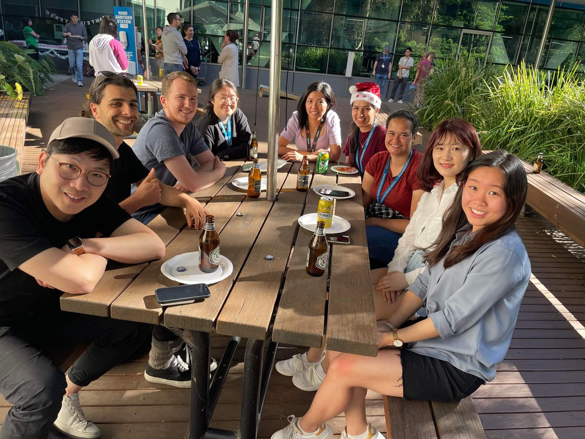 Lauren Alesi tweet media