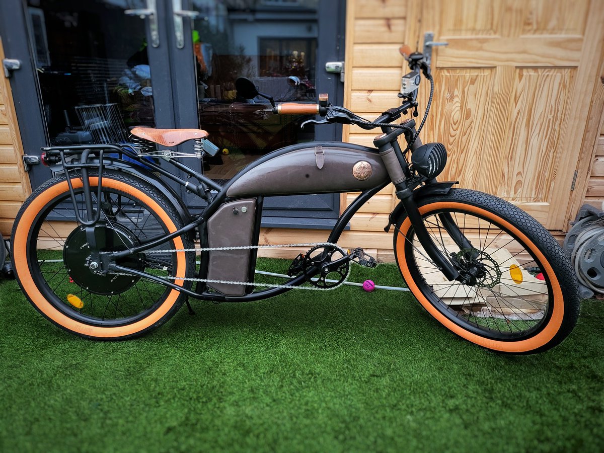 jccrawfo's tweet photo. @RUFF_CYCLES orange Ruffer tires on my @RayvoltBikesUK Cruzer. Looking forward to the next outing. https://t.co/112m9cfaP8