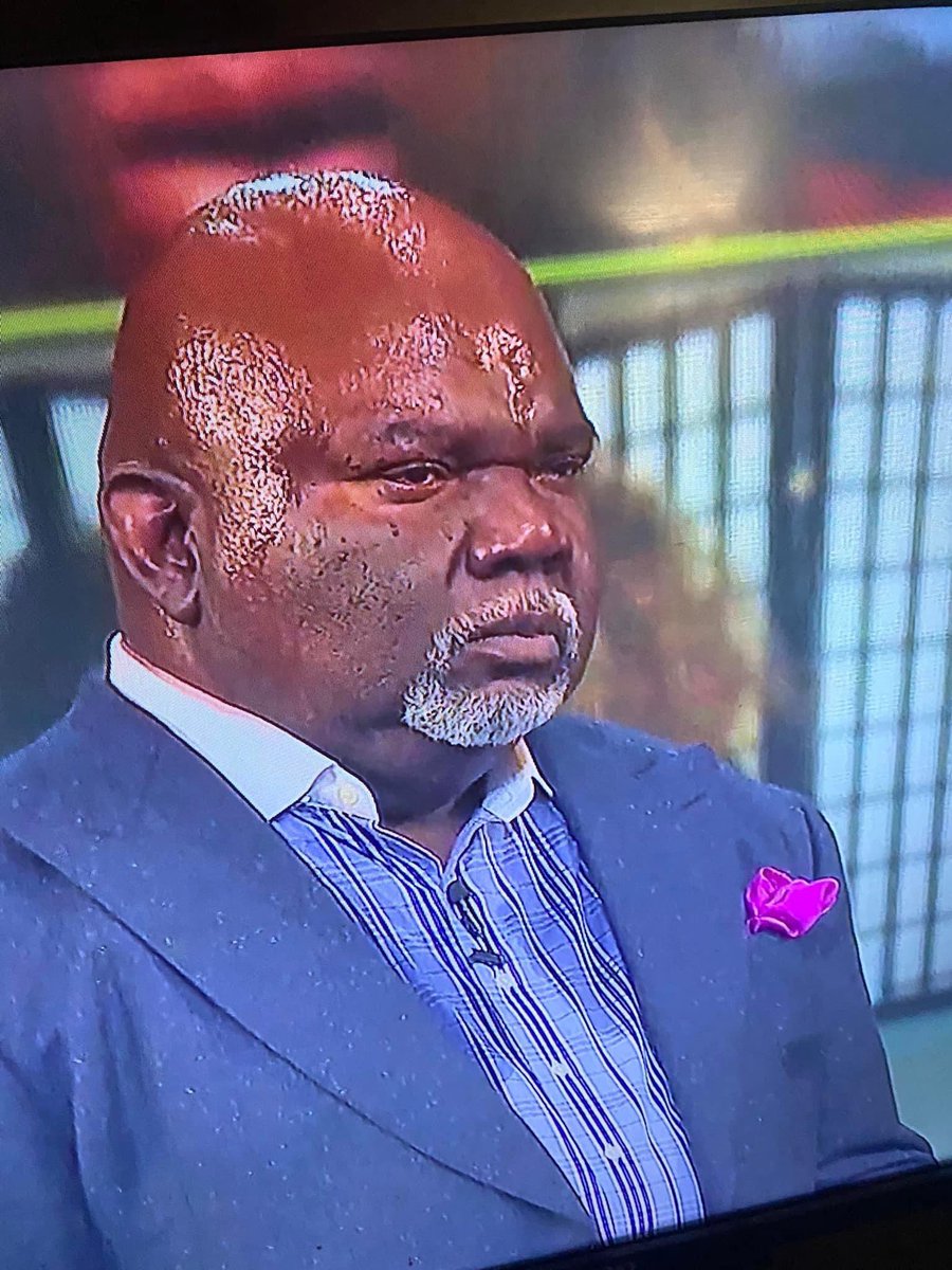 7 year old me at recess when niggas started doing backflips in front of my crush 😔