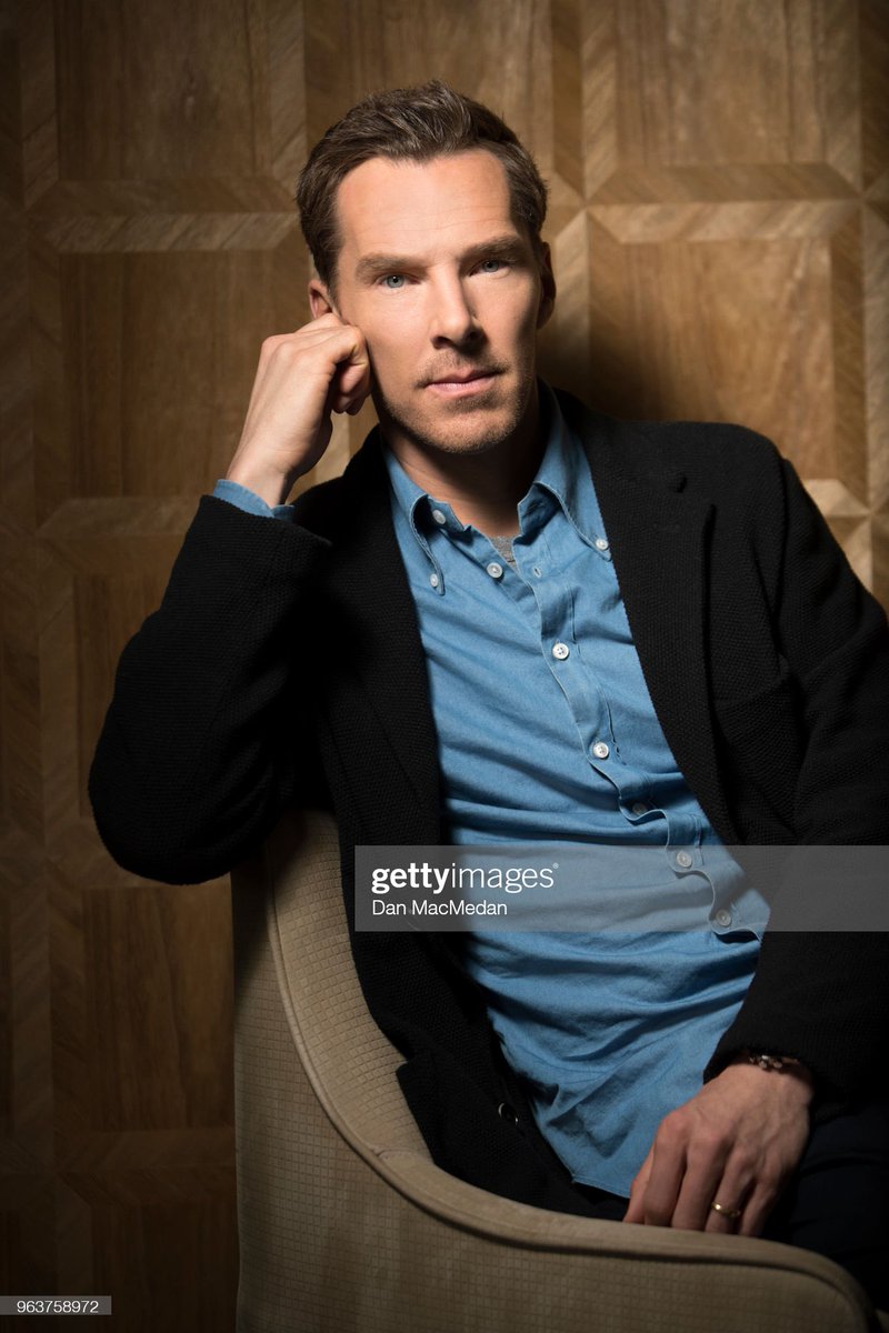lewandv__'s tweet photo. Day 19 —Benedict with blue
#ColourBatch19 https://t.co/MNZs5RbiFB