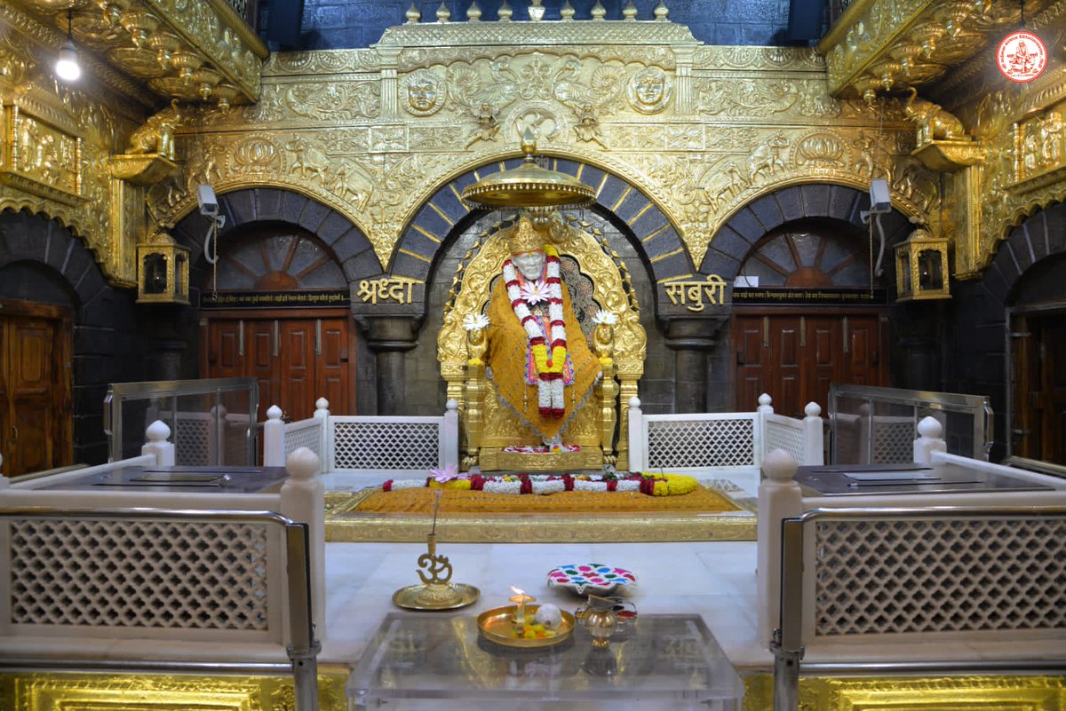 SSSTShirdi's tweet photo. *!! ॐ साई राम !!*
*श्री साईबाबा संस्थान विश्वस्त व्यवस्था,शिर्डी*
*!! ॐ Sai Ram !!*
*Shri Saibaba Sansthan Trust, Shirdi*
*आरती :- शिर्डी माझे पंढरपूर*
 *सोमवार २० डिसेंबर २०२१*     
*Aarti* : *Shirdi Majhe Pandhrpur* 
*Monday 20 December 2021* https://t.co/cb3t4J4DwO