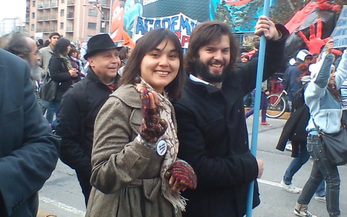 PaisEsponja's tweet photo. Así empezó / Así termino
#BoricPresidentedeChile https://t.co/NeEtGEKvOP