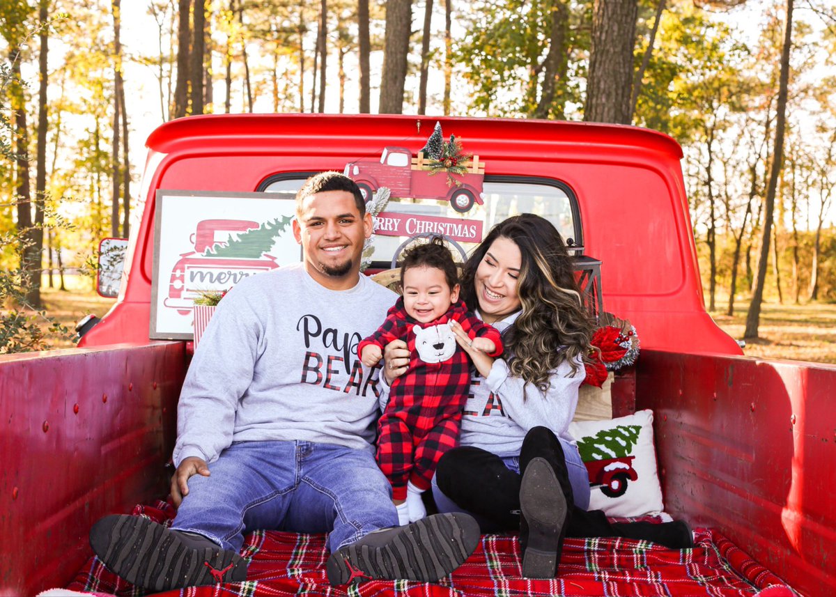 prissy02_'s tweet photo. to our first Christmas Together ❤️🎄 https://t.co/XaBTo28QPH