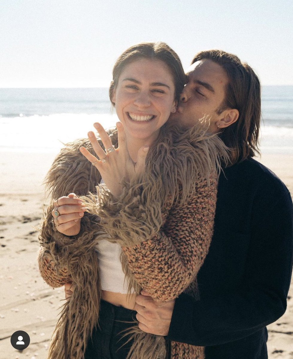 EVERYBODY SHUT THE FUCK UP, CODY PROPOSED TO KELSEY