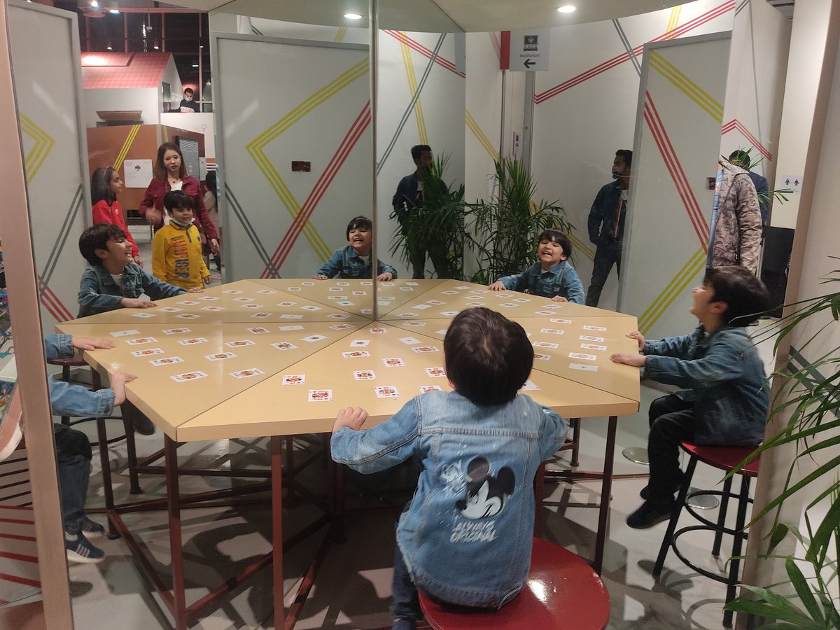 jibransiddiqui's tweet photo. #TDFMagnifiscience, interesting place for kids to experience science. So many scientific concepts to learn practically. Must take your kids. #Karachi #Pakistan #Science https://t.co/b4oEbT7j86