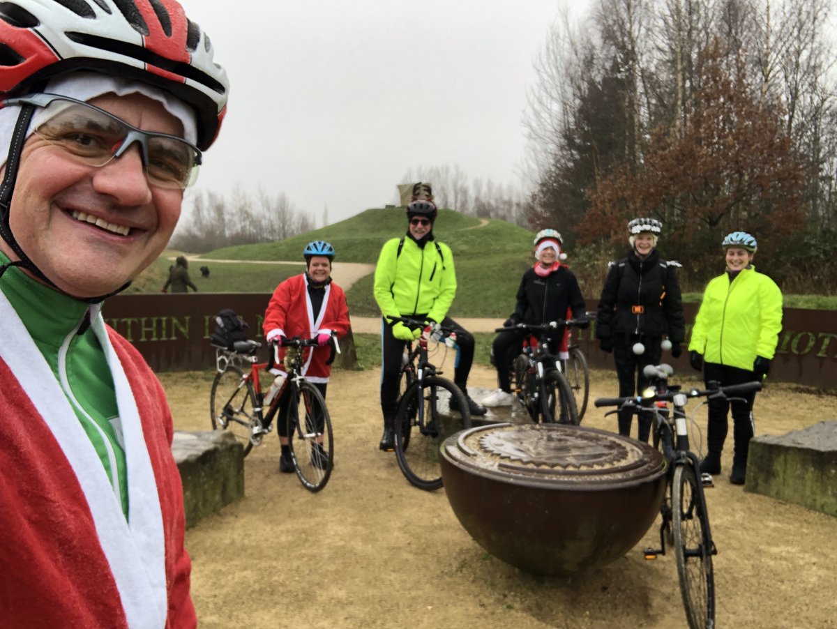 A great ride out today for our annual Christmas-themed bike ride, big efforts from all riders involved! Ho Ho Ho, Merry Christmas! 🎅🎄🚴‍♂️💚 #cycling #ridedarlo #lovedarlo #letsride #guidedrides <a href="/letsrideuk/">Let's Ride</a> <a href="/LetsRideNE/">Let's Ride North East</a>