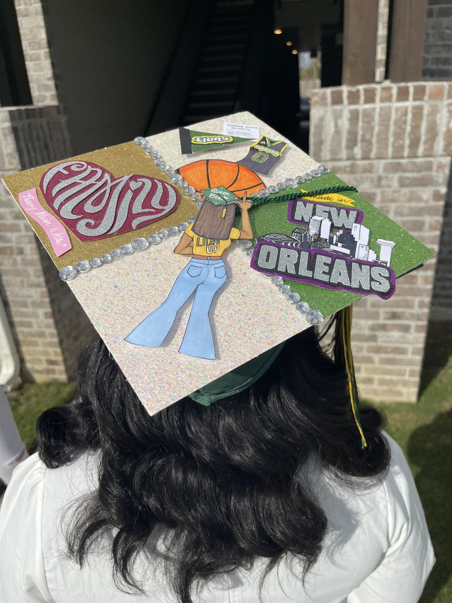 __KyMonet's tweet photo. BACHELORS OF SCIENCE IN NURSING ✅✅✅ Kyla Williams, BSN https://t.co/OD5zY0jI1x