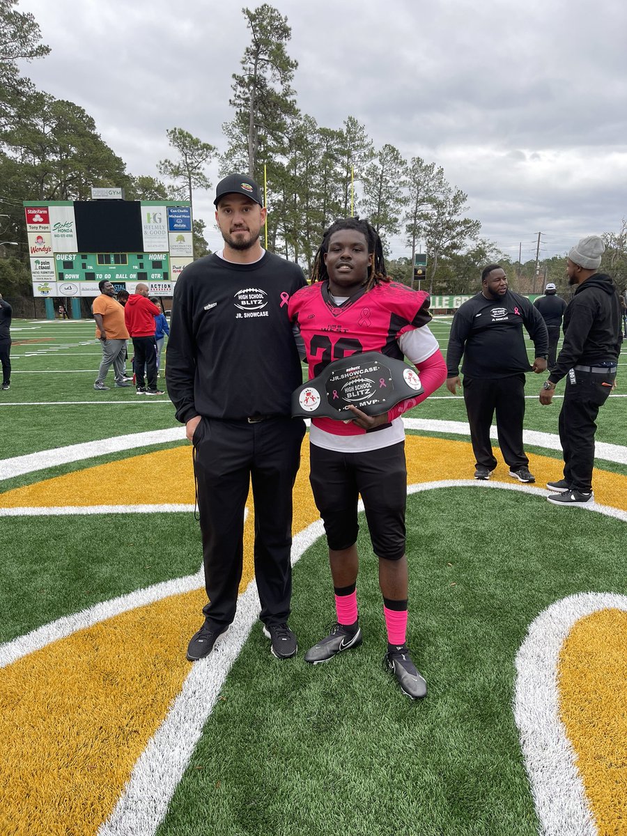 CoachQuinn19's tweet photo. Congrats to @Gaffney_History football player @BrayshawnL for winning overall GAME MVP! @HighSchoolBlitz #JSB23 https://t.co/BDCGg2u51j