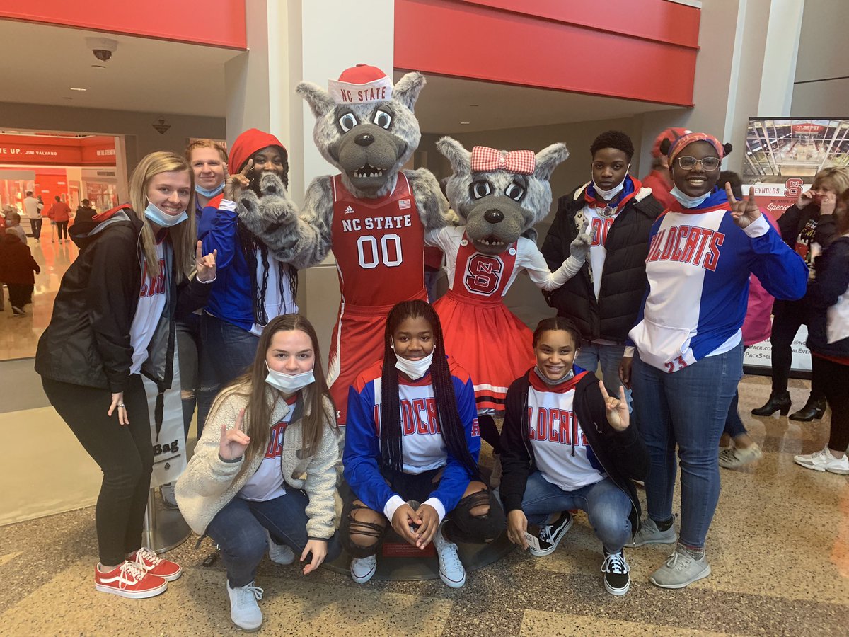 Inez303's tweet photo. Lady Wildcats @ NC State game https://t.co/6MoAuj8xrM