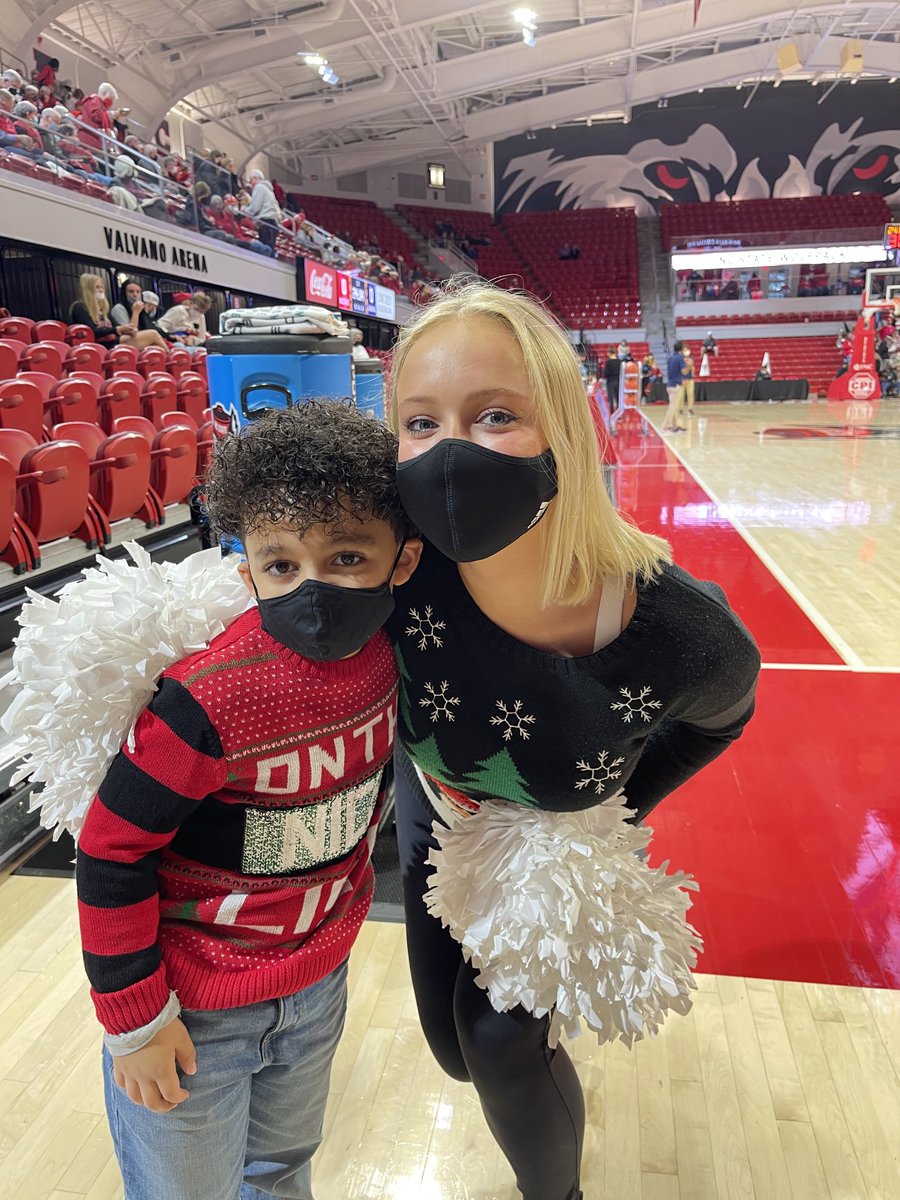 anntramm's tweet photo. #GoPack https://t.co/41IFB9o16G