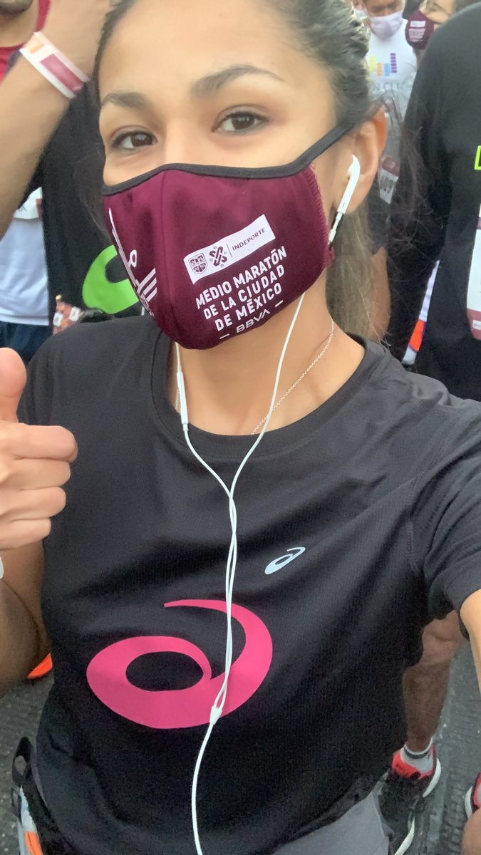 publivora's tweet photo. No salió en el tiempo que quería. También el cuerpo no dio para más. Y se respeta. Eso si en cada km muy agradecida por volver y darlo todo. Aún cuando la mente quería jugar chueco. 🙏🏻 #21KCDMXBBVA @FenixRun_Puebla #asicstrainingprogram #soycorredora #alimentoparatodos https://t.co/NkV2R7nk5k