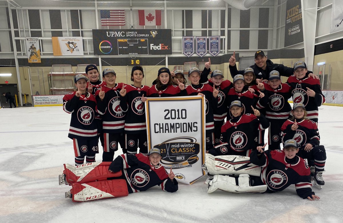 PghPensElite's tweet photo. Congratulations to all teams that captured a Championship today!! Lots of exciting games and high end talent on display this past weekend at the #MidWinterClassic
Wishing everyone a Happy Holidays!
#PensElite https://t.co/dzTx80RrxI