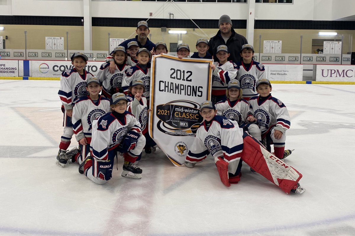 PghPensElite's tweet photo. Congratulations to all teams that captured a Championship today!! Lots of exciting games and high end talent on display this past weekend at the #MidWinterClassic
Wishing everyone a Happy Holidays!
#PensElite https://t.co/dzTx80RrxI