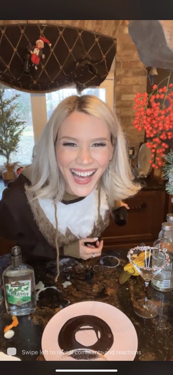JossStoned's tweet photo. NEW PHOTOS: @JossStone on Facebook and Instagram tonight making Christmas cocktails on #CookingWithJoss https://t.co/X9TQlLEpB9