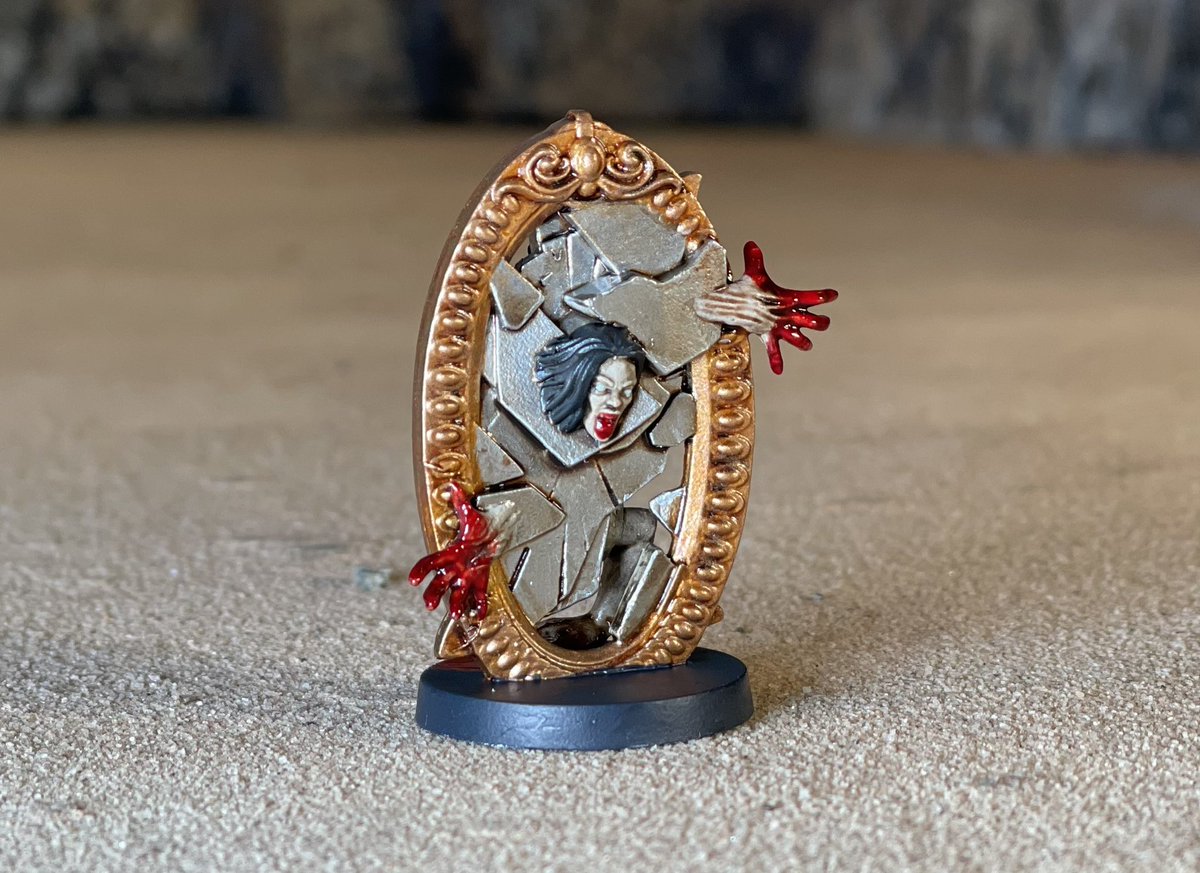 Tabletop_Island's tweet image. Painted #BloodyMary from Unmatched Battle of Legends Vol. 2 by @RestorationGame . I got to try out the Mirror Paint by #CultureHustle #TabletopIsland #Unmatched #MirroriestMirror