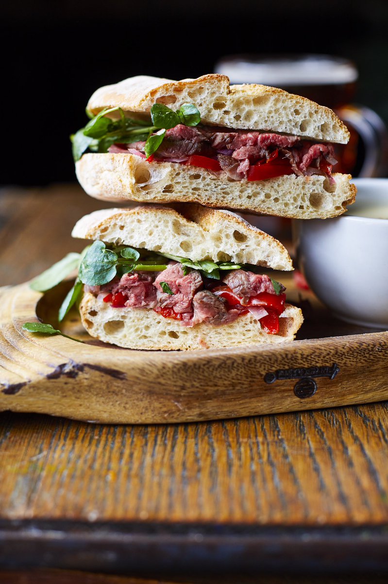 Gordonstottchef's tweet photo. Rump steak ciabatta, pickled red pepper and watercress. 

#pubfood #pubgrub #foodporn #cooking #cook #ukpub #gastropub #cheflife #chef #chefstyle #gourmet #food #foodie #steak #sandwich #localbusiness https://t.co/OfJkvogeF2