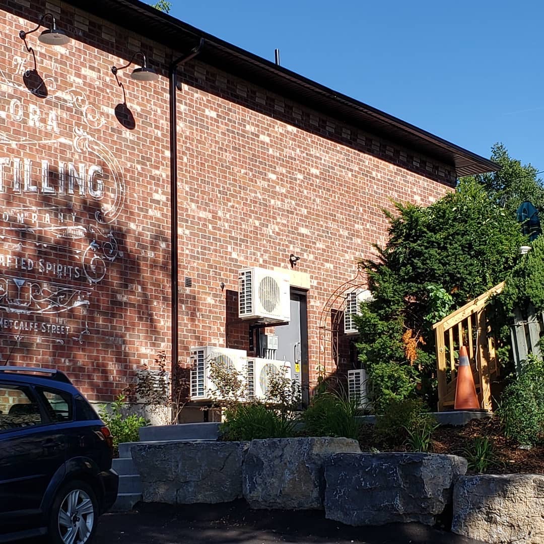 _bramptonbrick's tweet photo. Today's #fromthefield post, featuring YOUR projects, comes from Brampton Brick's Stephanie Hargest ⚒️🏆👏

Repost from @stefaniehargest
•
Elora Distilling Co.
102 Metcalfe Street 
Historic Series Church Hill and Providence PRP

#onetrustedsource https://t.co/lxKlBBOqaX