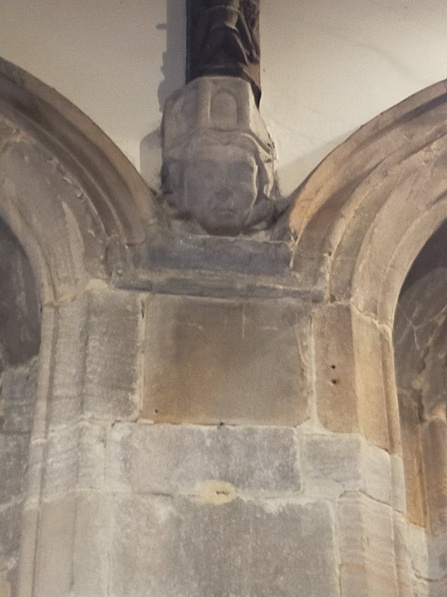CoedenBeth's tweet image. Some of the #grotesques and carvings in St Cybi's, #Holyhead.
#Anglesey #YnysMon #History #Hanes #Watching #HouseOfGod #SaintCybi #Caergybi