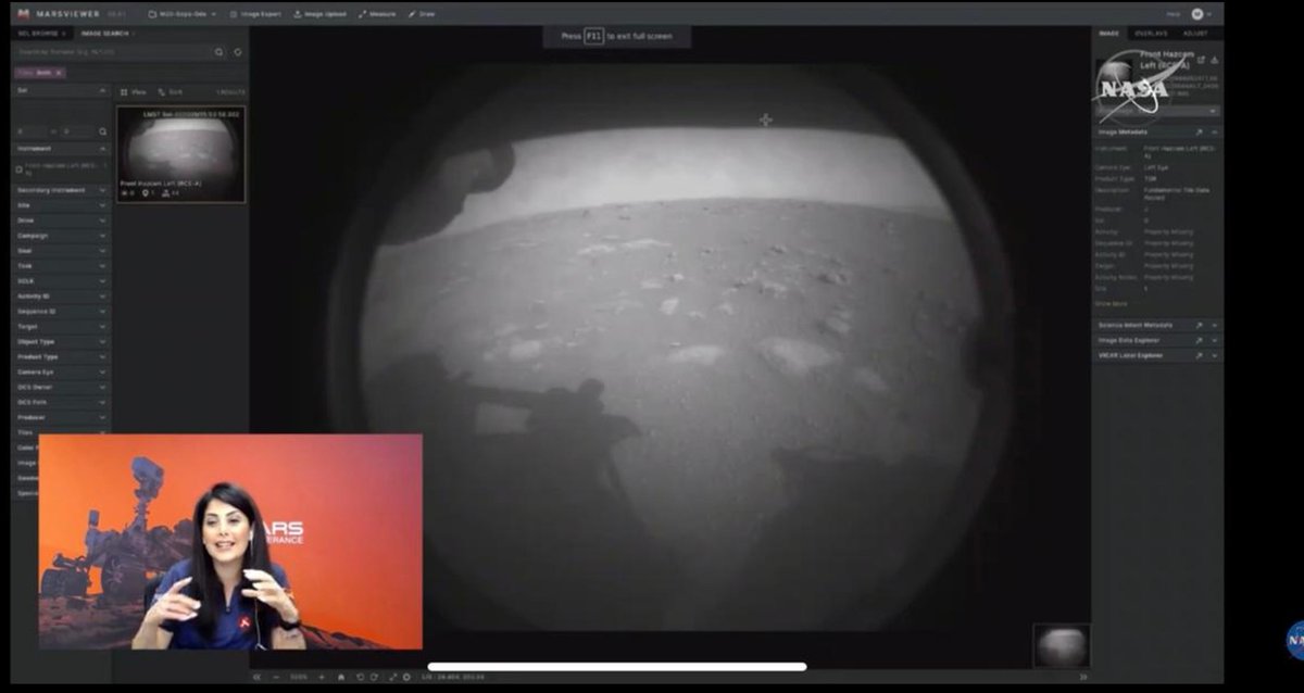 yolaexperta's tweet photo. #mimomentoespaecial
#CulturaCienti
Yo era de las que de mayor quería ser astronauta. Para mí era lo máximo a lo que se podía aspirar y me fascinaba lo emocionante que era explorar lo desconocido. Pero no sé que ocurrió con esa ambición infantil. https://t.co/hMnjfKB2YS