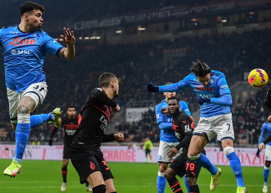 SiaranBolaLive's tweet photo. FT #SerieA
Milan 0-1 Napoli
(Eljif Elmas 5')

Milan kempes ban! https://t.co/3ovPpBMh4S