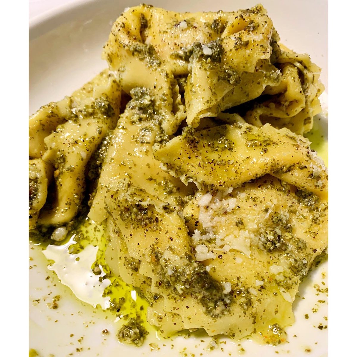 TheTinyFoodie's tweet photo. No herb says "holiday" quite like #rosemary. That's why, on this edition of #PastaSunday, we bring you goat cheese &amp; rosemary-stuffed #tortelloni with our homemade pistachio pesto. Simply phenomenal. #mtl #mtleats #coupleswhocook #montreal https://t.co/GiYM4CbMoE
