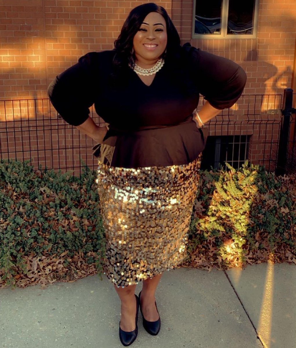 myfairladyt's tweet photo. 🤩🌟#SundayFunday #ChurchFlow #sequinskirt #neverstopshining🌟
#TVhost #teaspiller #entertainmentcorrespondent #ChristmasService 🎍
Shirt & jewelry: @byAshleyStewart
Skirt: @ELOQUII
Lashes: @LooksbyLessa
Hair: @samsbeauty https://t.co/6tl3hoZR58