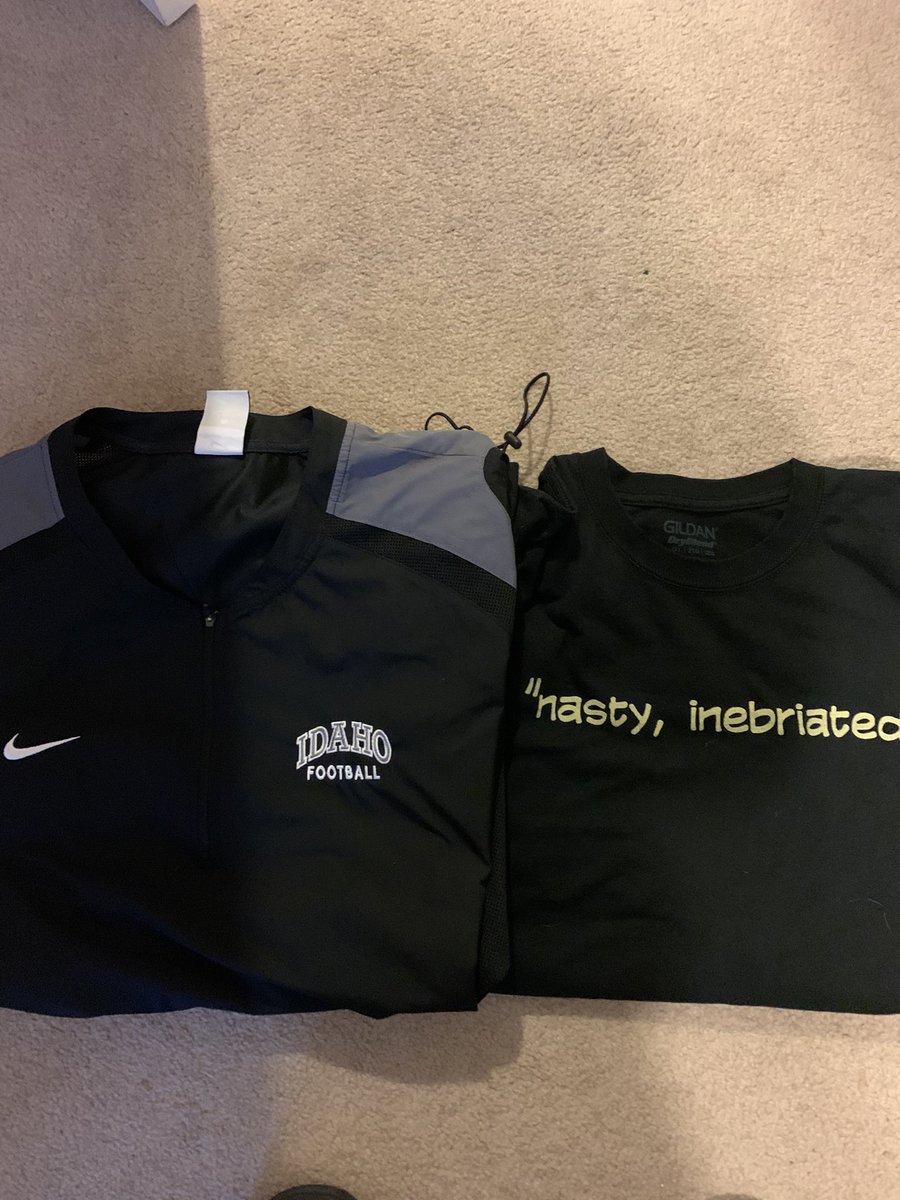 sperber_tim's tweet photo. Son asked me to take him to the Boise State Bowl Game in Tucson.
Can’t decide what to wear.  We will be sitting on the BSU Side.  Please help! https://t.co/StTAHfoNYQ