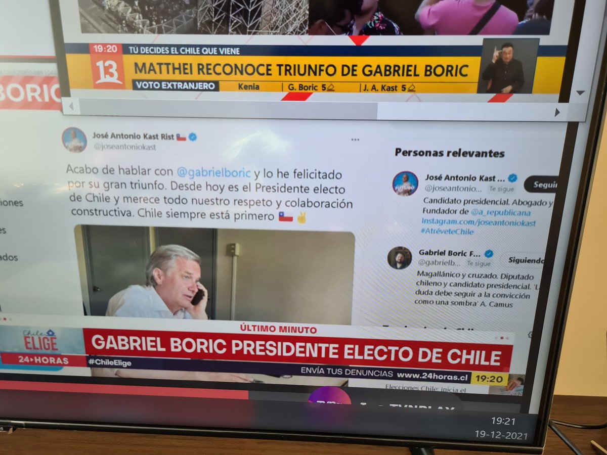 Me parece gracioso que el Twitter de <a href="/TVN/">TVN</a> seguía a @gabrielboric pero no a <a href="/joseantoniokast/">José Antonio Kast Rist 🖐️🇨🇱</a> xD xD