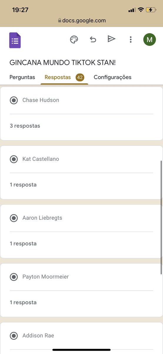 MundoTikTok_'s tweet photo. oiee! Vim atualizar os times. 

As duas últimas pessoas do time nessa vão ter que trocar de equipe pois ela ja está completa (o máximo são 12 pessoas), a partir de hoje e a equipe nessa barrett está fora do formulario 😊 https://t.co/arG2d6MkhN