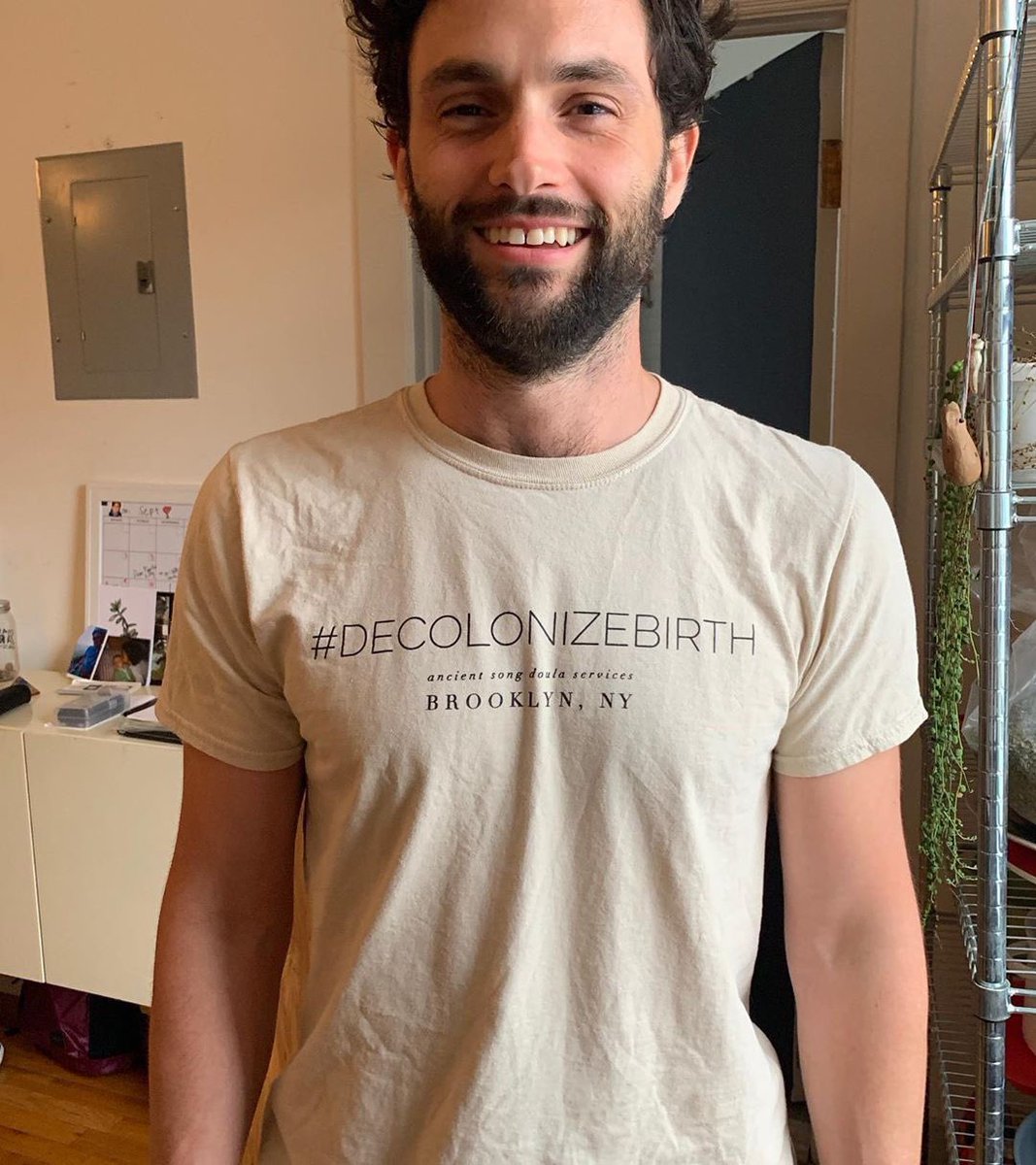 best of penn badgley (@badgleypics) / Twitter