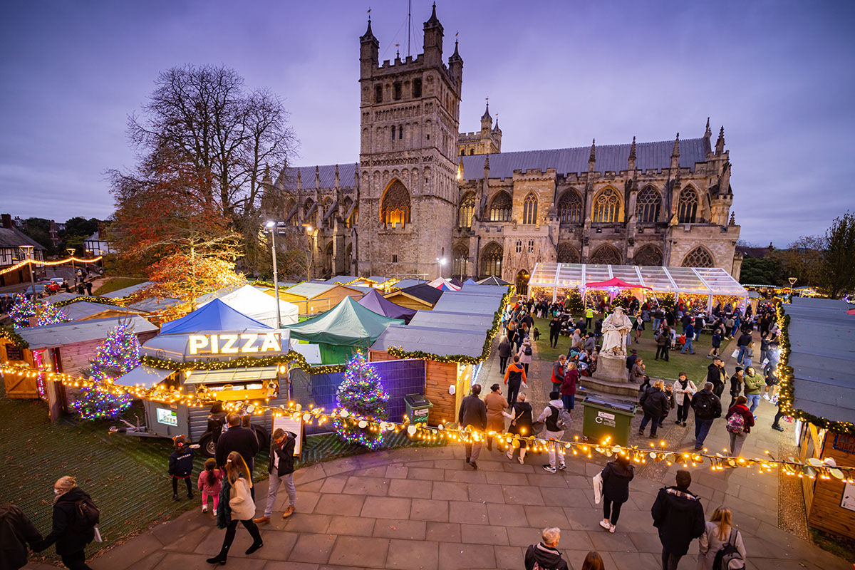 ExeterCathedral's tweet photo. An enormous THANK YOU to all who helped make Exeter #FeelFestive at this year's #ExeterCathedralChristmasMarket. Don't forget: Christmas is just beginning at #ExeterCathedral with a full programme of carol singing & festive services:
https://t.co/YbrQDeqynP @visitexeter https://t.co/BdQN42Gwxa